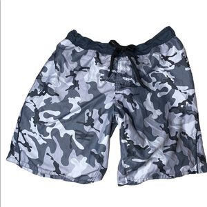 OP Camo grays swim trunks XL fully net lined front velcro closure & drawstring